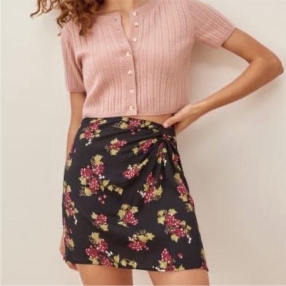 NWT Reformation black Aloma mini skirt - Picture 2 of 6